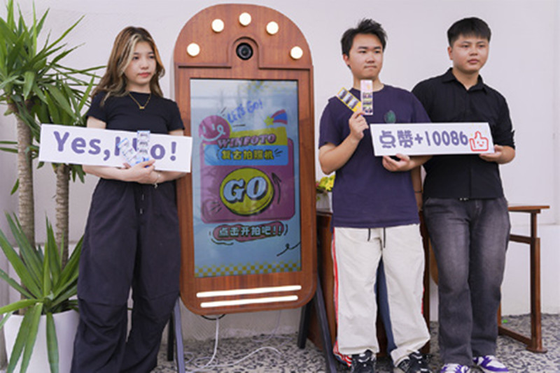 復(fù)古互動(dòng)拍照機(jī)